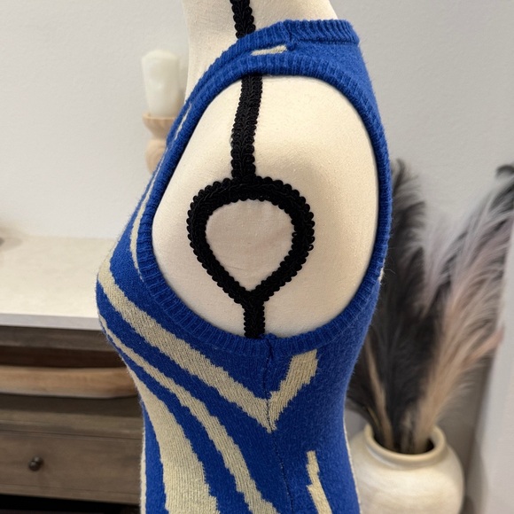 Princess Polly Blue and Cream Sleeveless Knit Dress - Picture 7 of 10